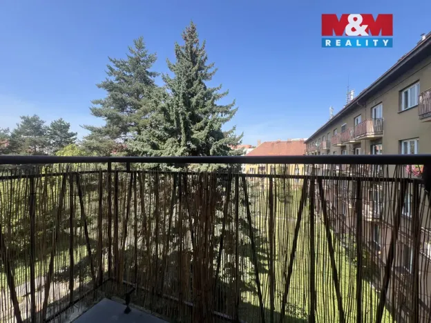 Pronájem bytu 3+kk, Praha - Kobylisy, Střelničná, 60 m2