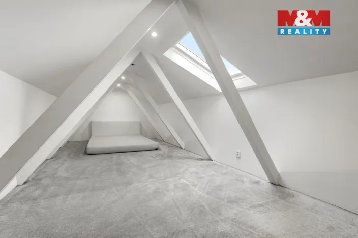 Prodej rodinného domu, Chrudim - Chrudim III, Obce Ležáků, 220 m2