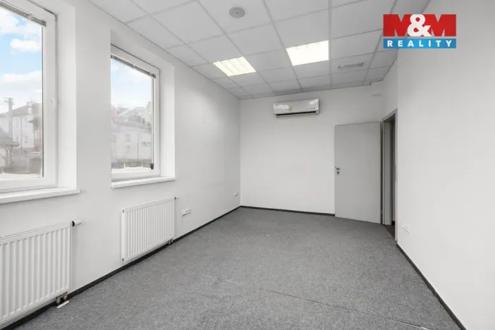 Pronájem kanceláře, Kladno, Čechova, 167 m2