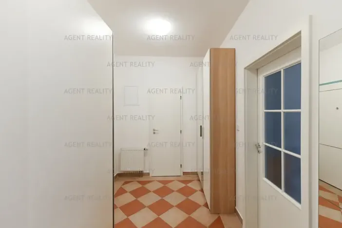 Pronájem bytu 2+kk, Praha - Břevnov, Slavníkova, 57 m2