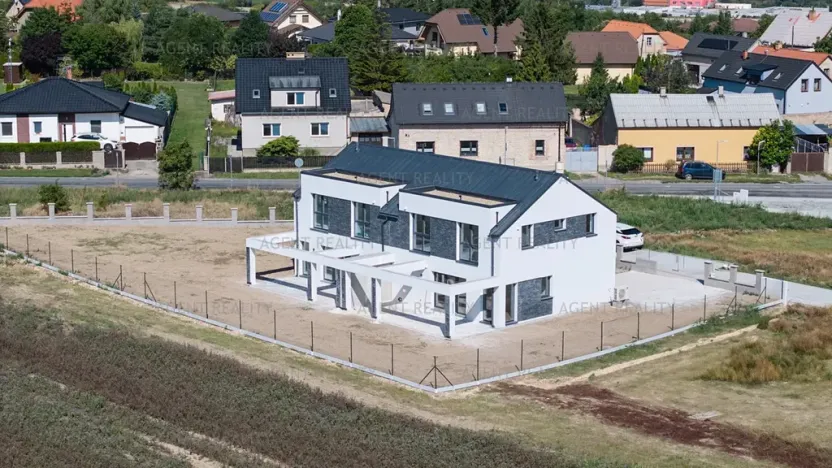 Prodej rodinného domu, Slaný, 312 m2