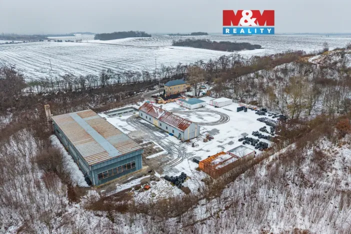 Pronájem skladu, Veleň, K Cihelně, 1100 m2