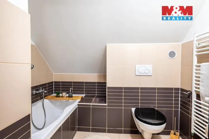 Prodej rodinného domu, Chroboly, 135 m2