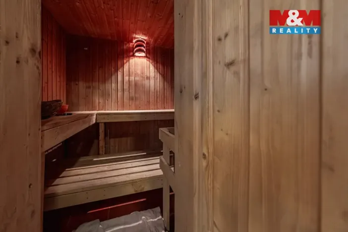 Prodej rodinného domu, Hradešín, 350 m2