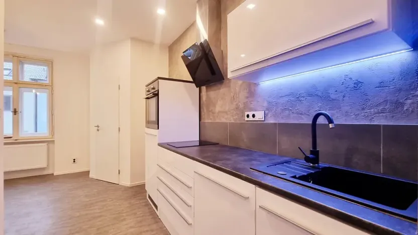 Pronájem bytu 1+1, Brno, Dobrovského, 44 m2