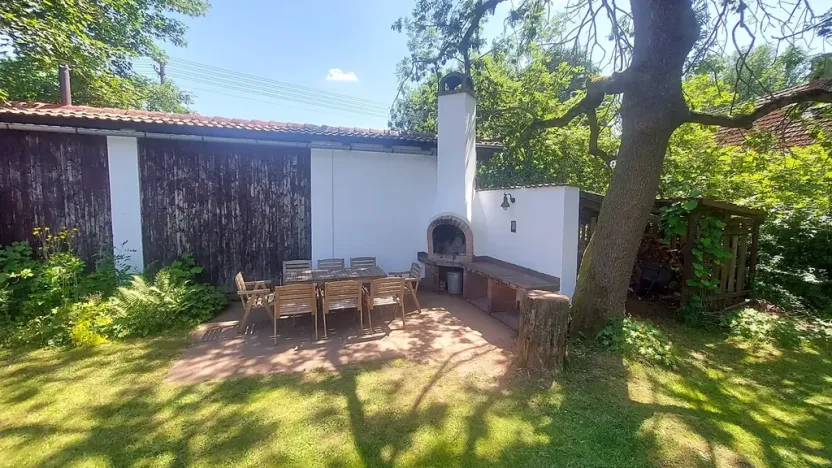 Prodej chalupy, Pecka, 300 m2