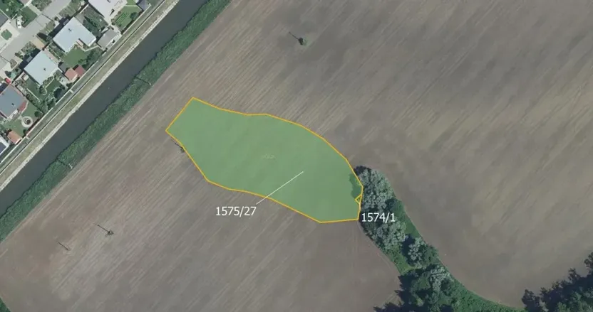 Prodej pole, Týnec, 58937 m2