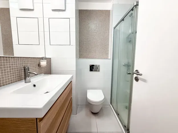 Pronájem bytu 1+kk, Praha - Libeň, Novovysočanská, 28 m2