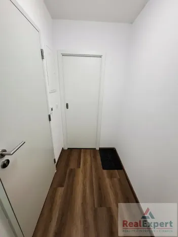 Pronájem bytu 1+kk, Praha - Vinohrady, Máchova, 19 m2