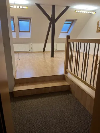 Pronájem kanceláře, Plzeň, Houškova, 136 m2