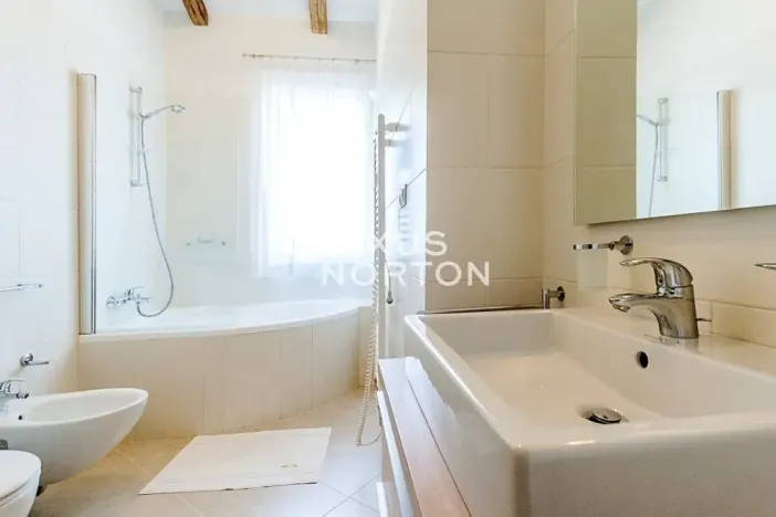 Pronájem bytu 1+kk, Praha - Vinohrady, Italská, 38 m2