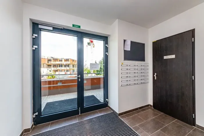 Pronájem bytu 1+kk, Praha - Záběhlice, Klapálkova, 31 m2