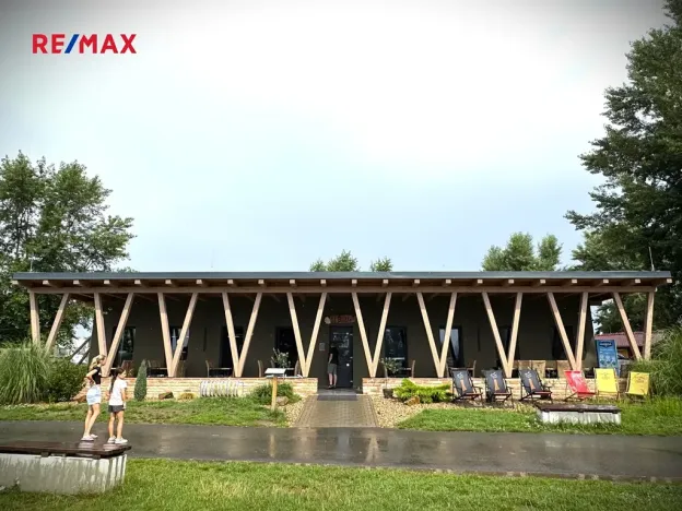 Prodej restaurace, Pasohlávky, 272 m2