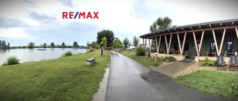 Prodej restaurace, Pasohlávky, 272 m2