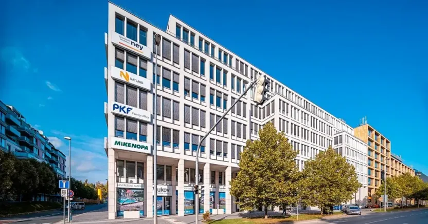 Pronájem kanceláře, Praha - Karlín, Rohanské nábřeží, 805 m2