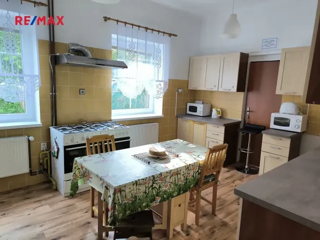 Prodej rodinného domu, Lipová-lázně, 555 m2