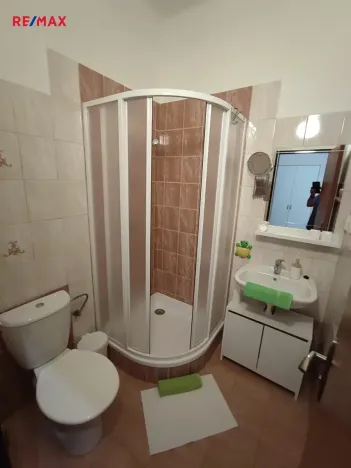 Prodej rodinného domu, Lipová-lázně, 555 m2