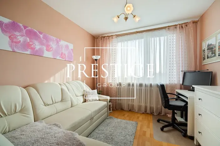Pronájem bytu 4+kk, Praha - Kobylisy, Frýdlantská, 70 m2