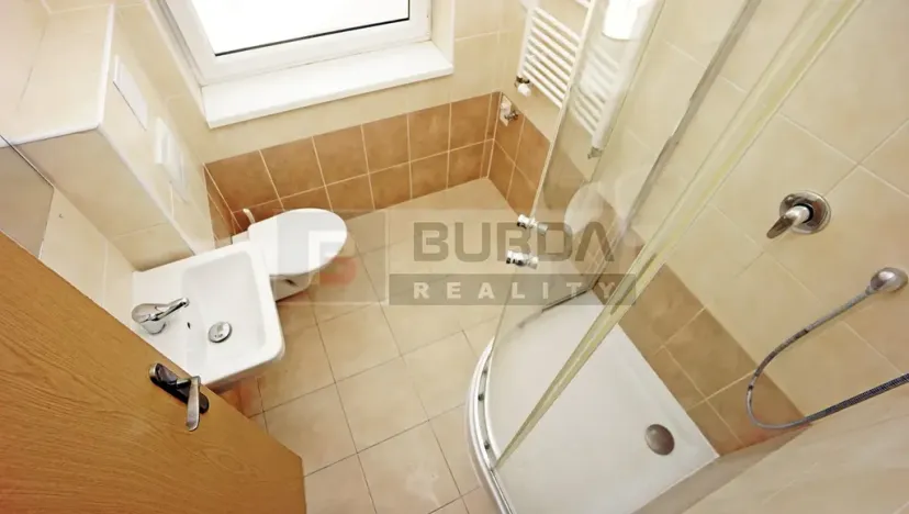 Pronájem bytu 1+kk, Neratovice, 25 m2