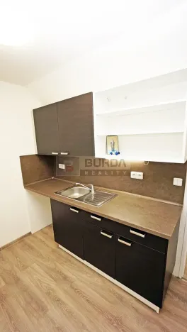 Pronájem bytu 1+kk, Neratovice, 25 m2