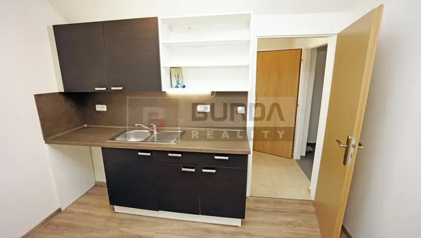 Pronájem bytu 1+kk, Neratovice, 25 m2