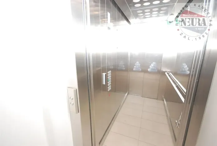 Pronájem bytu 2+kk, Praha - Nusle, K sídlišti, 58 m2