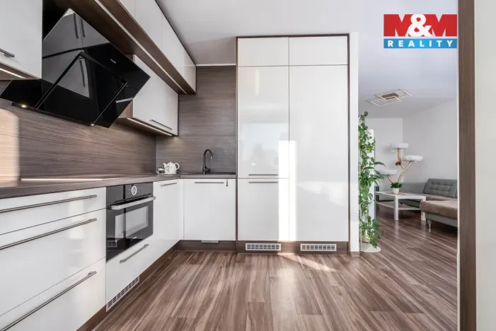 Prodej bytu 3+1, Praha - Kobylisy, Šiškova, 64 m2