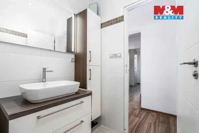 Prodej bytu 3+1, Praha - Kobylisy, Šiškova, 64 m2