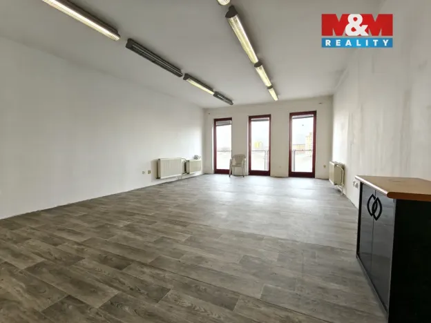 Pronájem bytu 2+kk, Opava - Město, Dolní náměstí, 94 m2