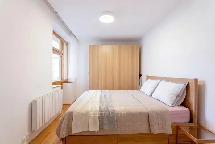 Pronájem bytu 2+kk, Praha - Žižkov, Žerotínova, 52 m2