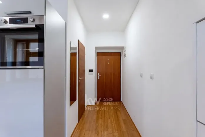 Pronájem bytu 2+kk, Praha - Žižkov, Žerotínova, 52 m2
