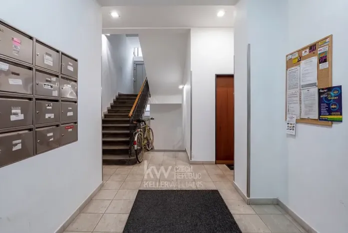 Pronájem bytu 2+kk, Praha - Žižkov, Žerotínova, 52 m2