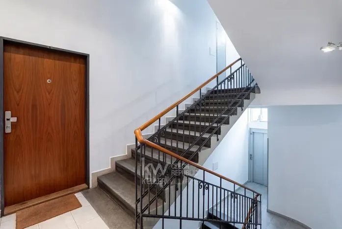 Pronájem bytu 2+kk, Praha - Žižkov, Žerotínova, 52 m2