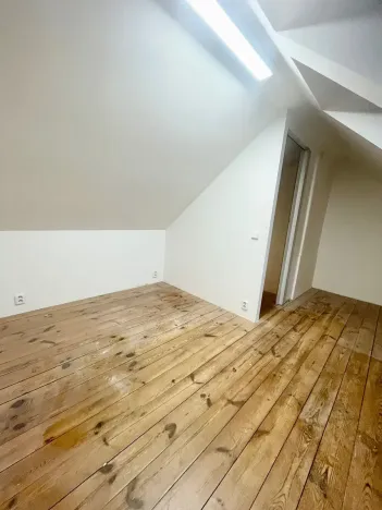 Pronájem bytu 3+kk, Praha - Kobylisy, Pod statky, 55 m2