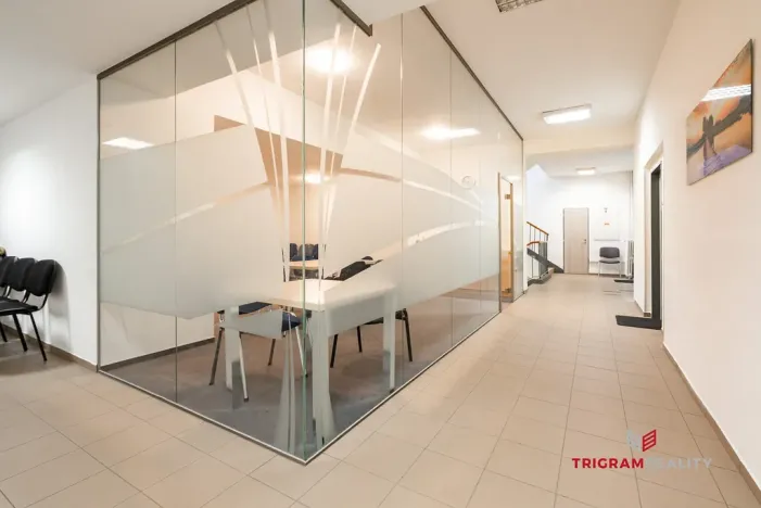 Pronájem kanceláře, Hradec Králové - Pražské Předměstí, Gočárova třída, 32 m2