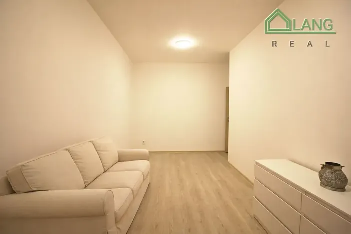 Pronájem bytu 2+1, Brno, Francouzská, 41 m2