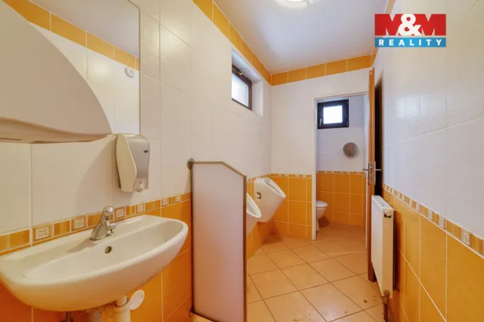 Prodej restaurace, Stráž nad Ohří - Boč, 500 m2