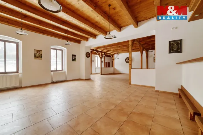 Prodej restaurace, Stráž nad Ohří - Boč, 500 m2