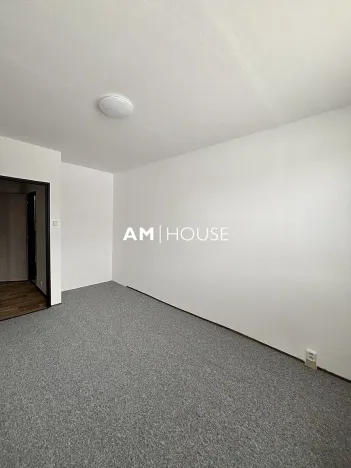 Pronájem bytu 2+kk, Praha - Břevnov, Vodňanského, 40 m2