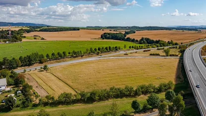 Prodej komerčního pozemku, Bělotín, 9952 m2