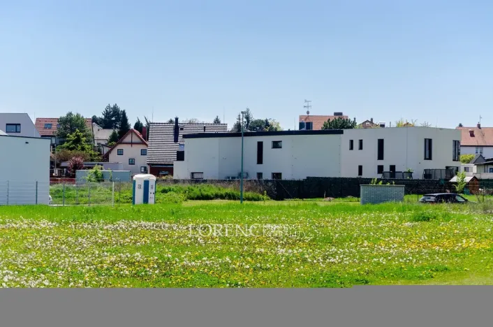 Prodej pozemku, Praha - Kbely, Ponikelská, 707 m2