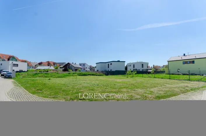 Prodej pozemku, Praha - Kbely, Ponikelská, 707 m2