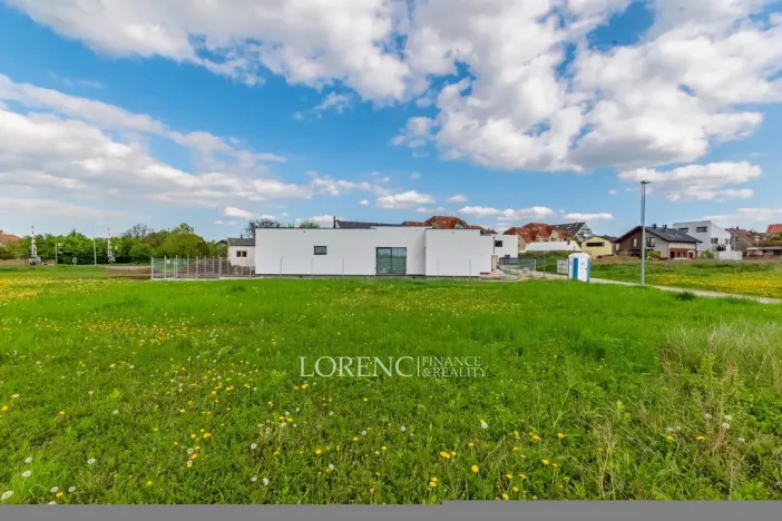 Prodej pozemku, Praha - Kbely, Ponikelská, 707 m2