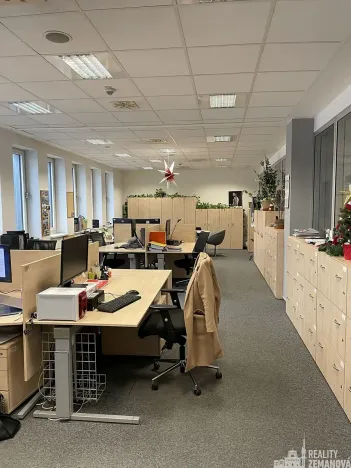 Pronájem kanceláře, Praha - Smíchov, Karla Engliše, 1006 m2