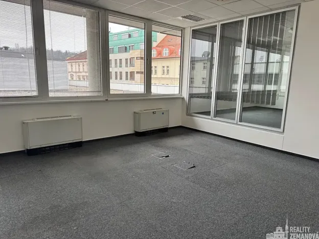 Pronájem kanceláře, Praha - Smíchov, Karla Engliše, 1006 m2