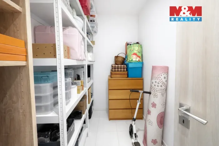 Prodej bytu 2+kk, Praha, Lošáková, 67 m2