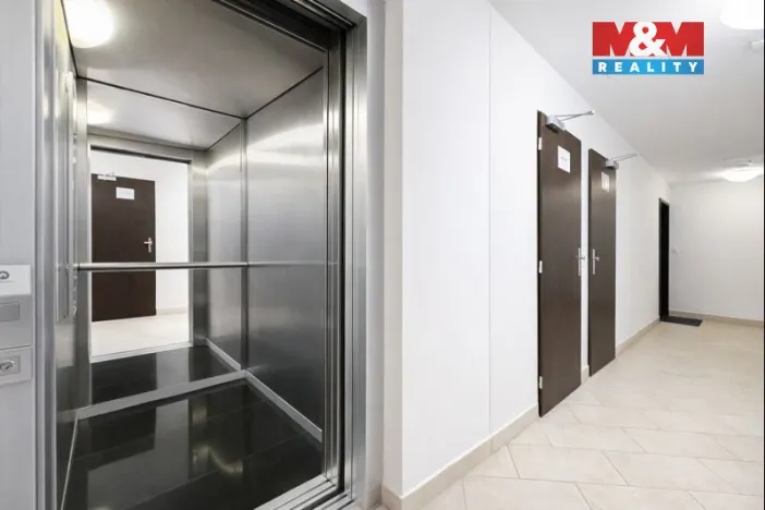 Prodej bytu 2+kk, Praha, Lošáková, 67 m2