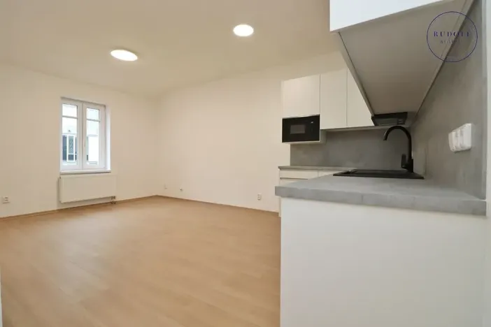 Pronájem bytu 3+kk, Plzeň, Goethova, 65 m2