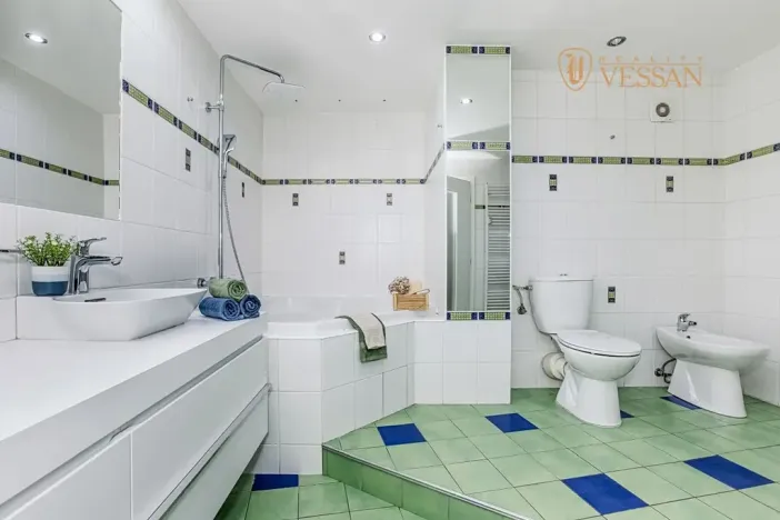 Prodej bytu 5+1, Praha - Podolí, Pravá, 121 m2