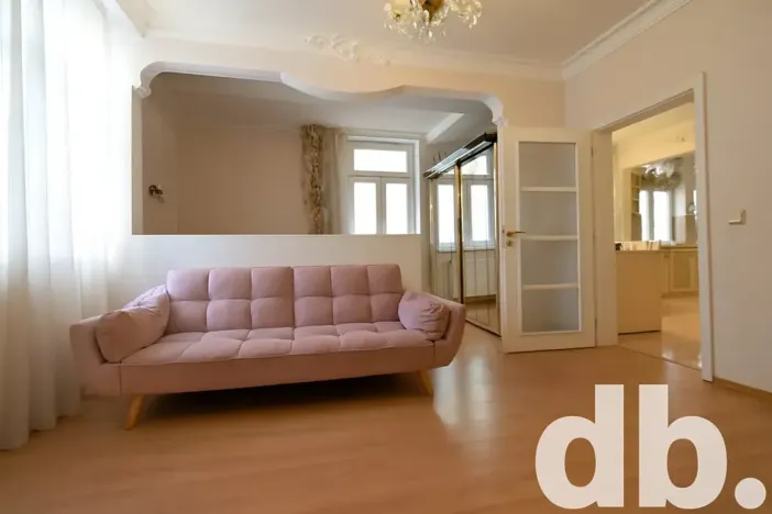 Prodej bytu 2+kk, Karlovy Vary, Vřídelní, 61 m2